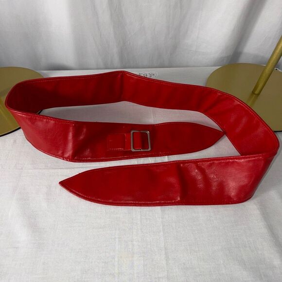 Vintage Red Faux Leather Obi-Style Wrap Belt – 1980s Inspired Waist Cincher - Picture 3 of 10